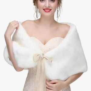 Elegant Cream Women's Intimate Wrap